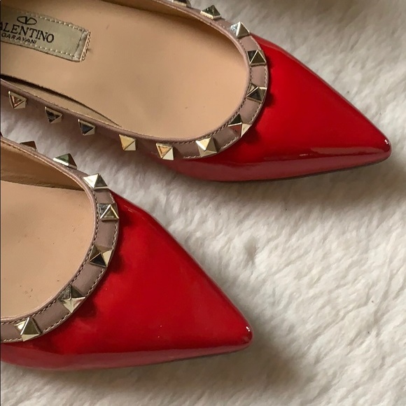 Beautiful pointy candy apple red flats - Picture 4 of 11